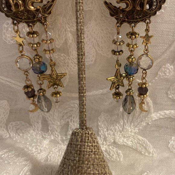 Vintage-Inspired Fairy & Moon Dangle Earrings – Celestial Boho Magic ✨🌙 - Picture 4 of 4